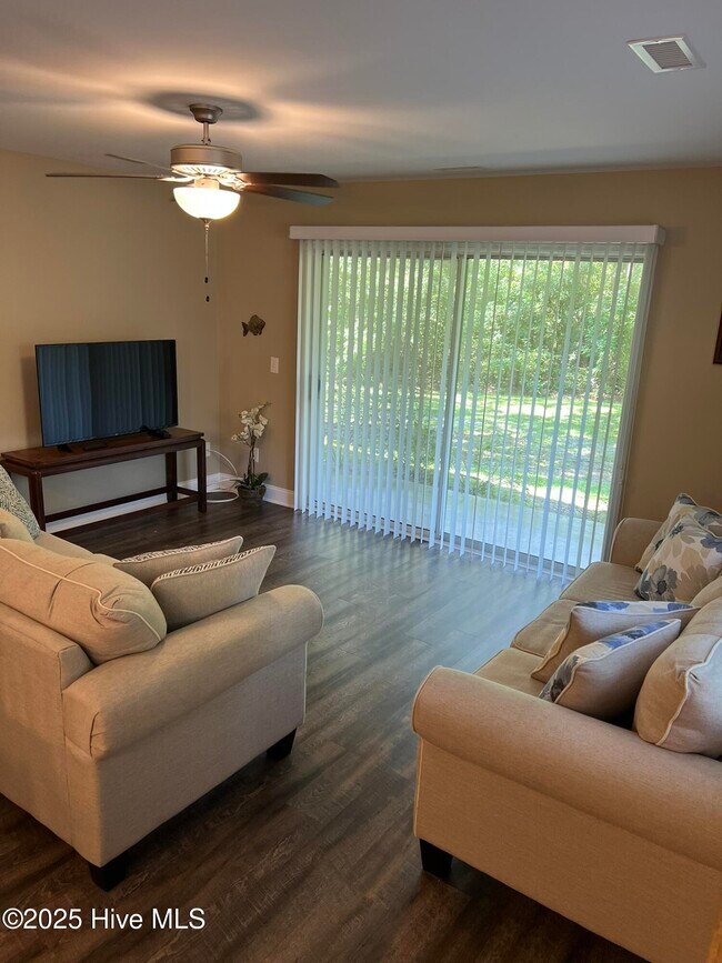 Building Photo - 3030 Marsh Winds Cir