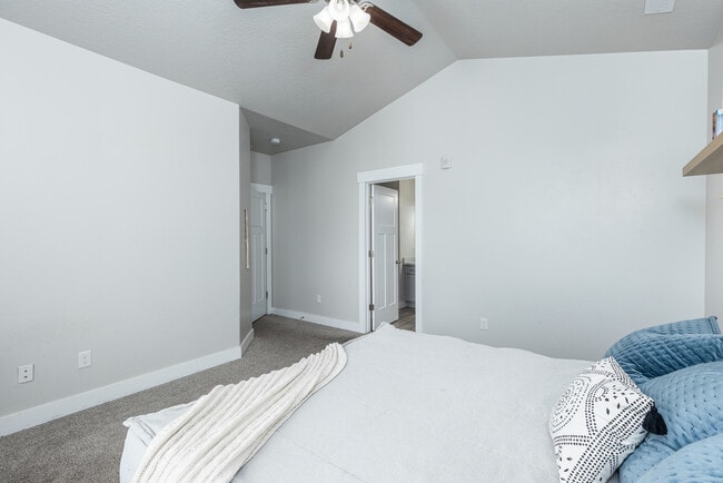 Building Photo - 14472 S Selvig Way