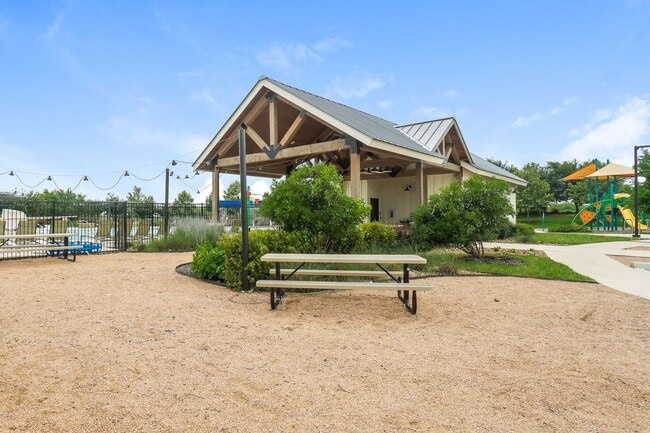 Building Photo - First time rental!