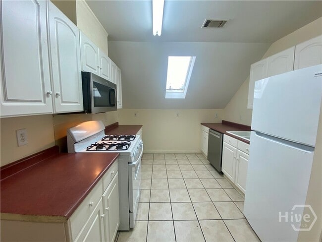 Building Photo - 1315 Bonaventure Rd