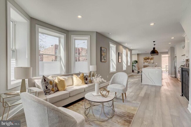 Building Photo - Stunning End-Rowhouse 4/Bedrooms, 4.5 Baths, in Shaw/Truxton Circle – Bathed in Natural Light!