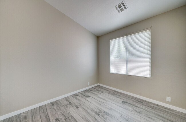 Building Photo - 3720 S Heath Way