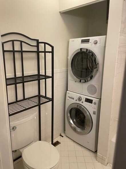 Washer dryer in Master Bath - 233 Marywatersford Rd