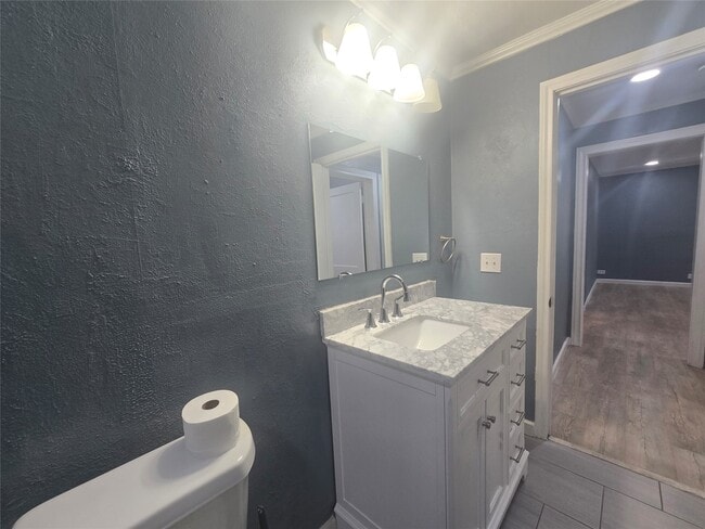 Building Photo - 1905 Oleander