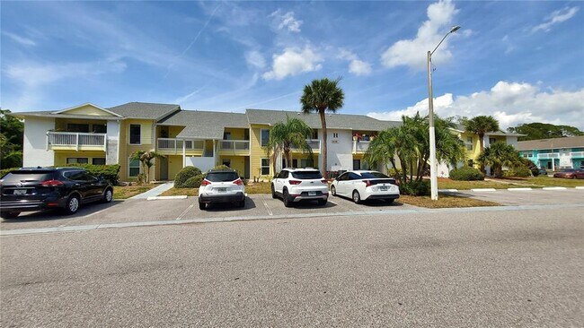 Building Photo - 455 Alt 19