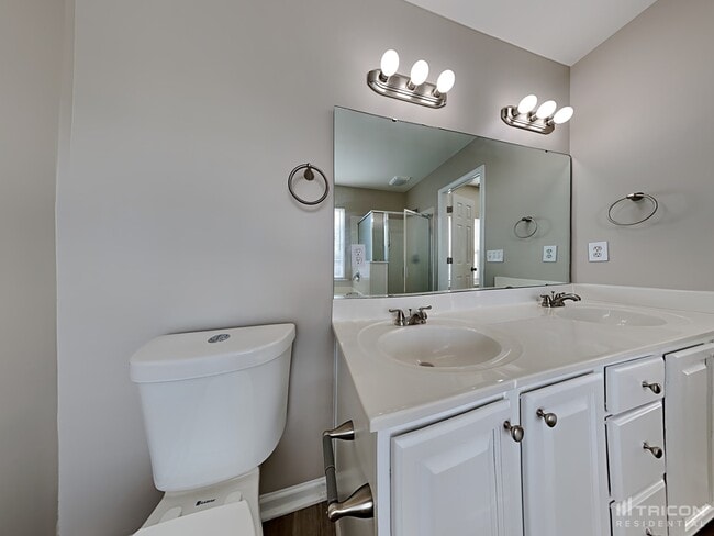 Building Photo - 409 Baneberry Ln