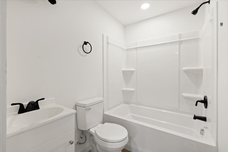 Building Photo - 145 New St