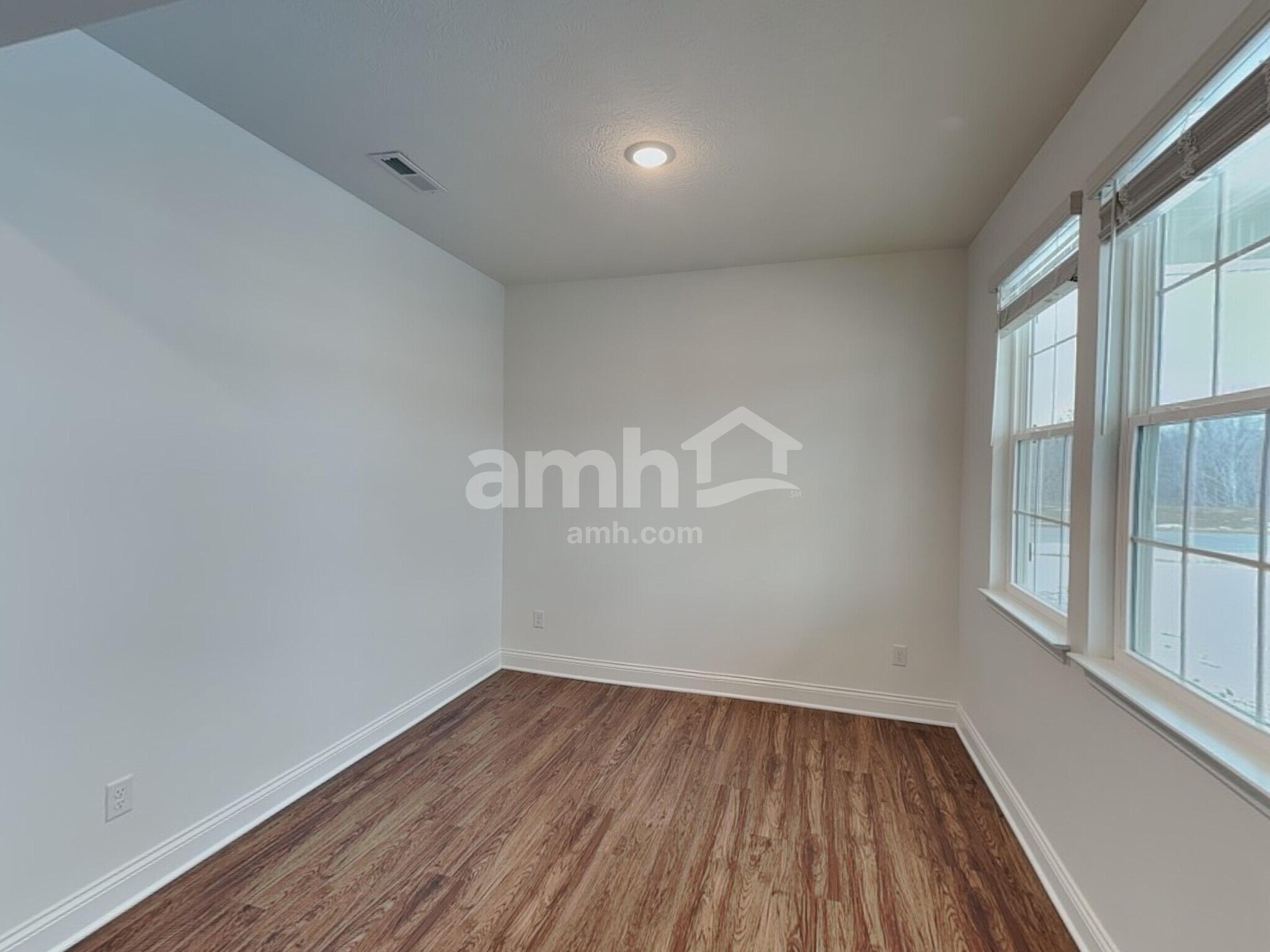 Building Photo - 8465 Northpoint Dr