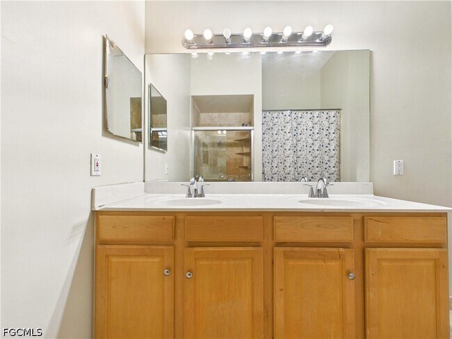 Building Photo - 17772 Oakmont Ridge Cir