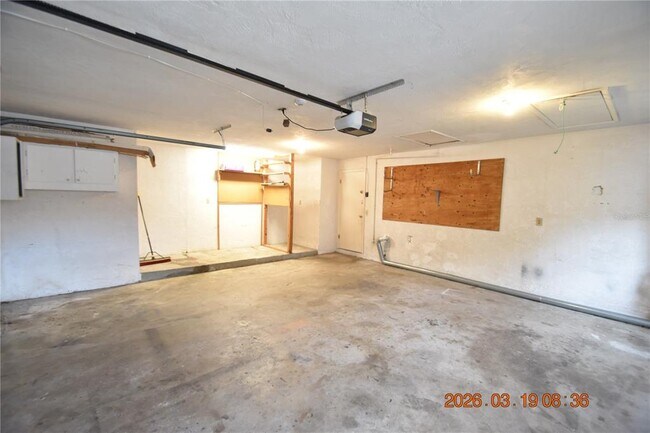 Building Photo - 2562 Redwood Way