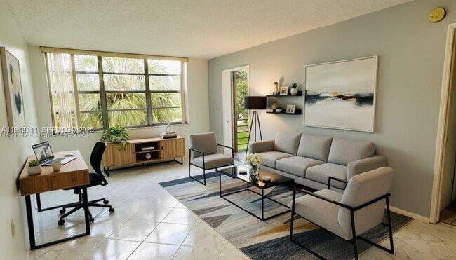 Building Photo - 9430 Tangerine Pl