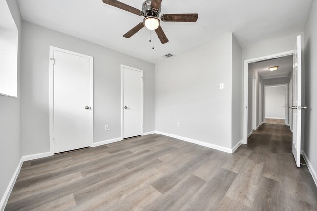Building Photo - 4114 Fairgreen Ln