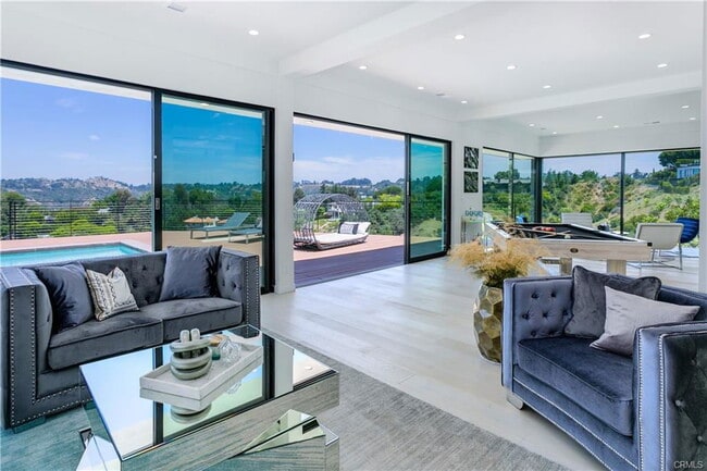 Building Photo - 9653 Highridge Dr