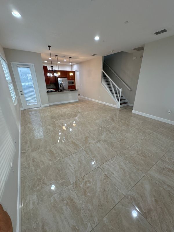 Building Photo - 13775 Benavente Ave