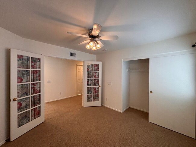 Building Photo - Great 4B/2.5BA House in Gate Community in ...