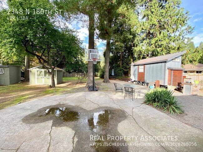 Building Photo - 2348 N 180th St