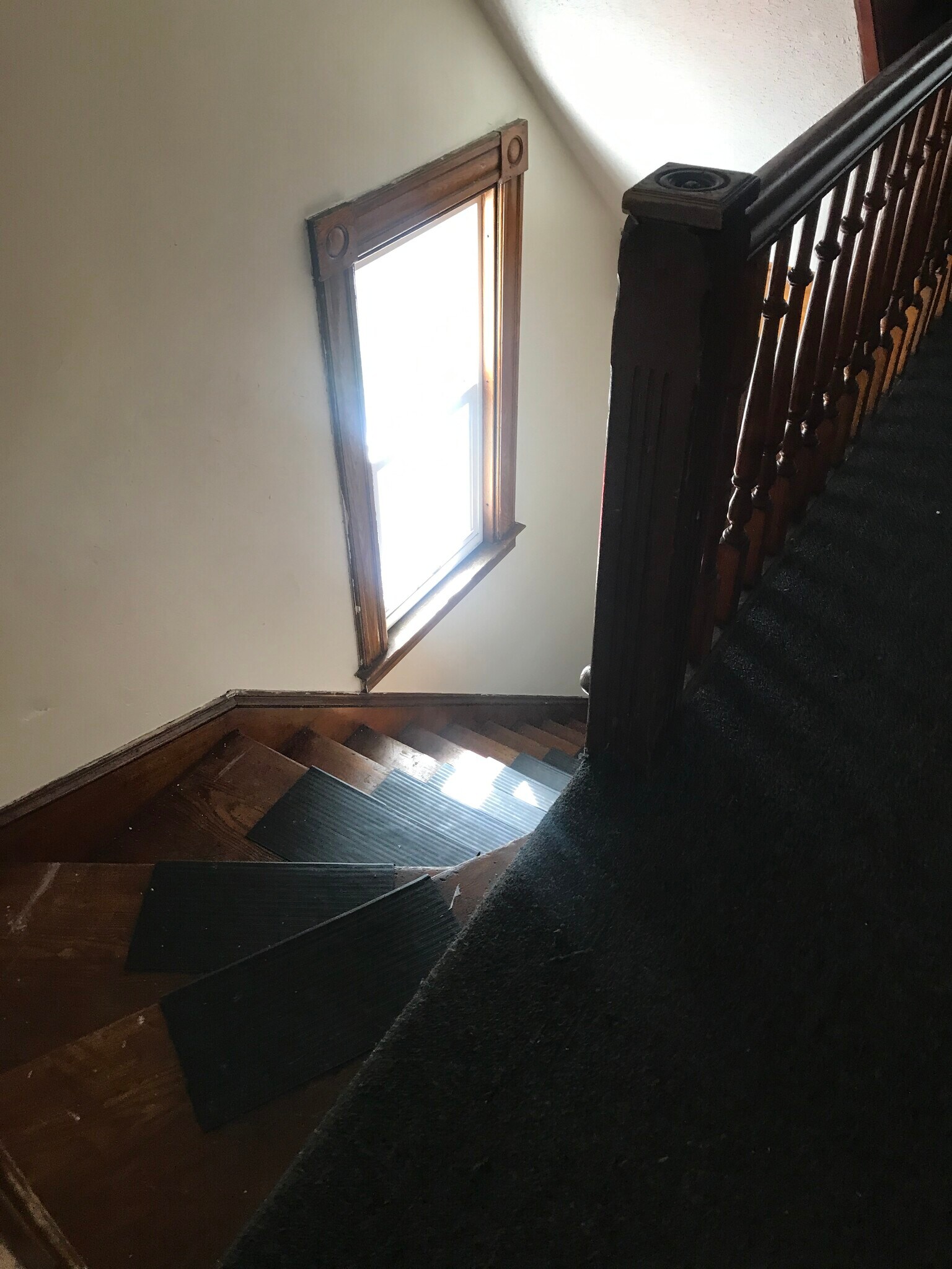 Building Photo - 62 Heath St