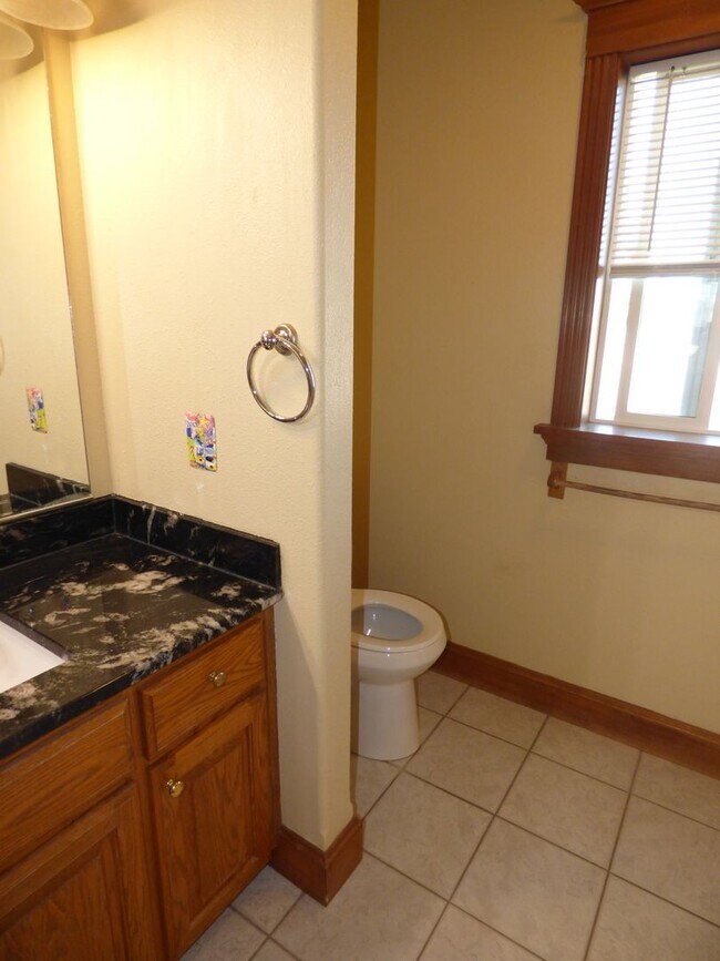Building Photo - 4465 Countryside Ct NE
