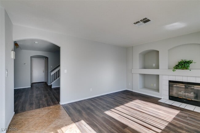 Building Photo - 7809 Calico Flower Ave