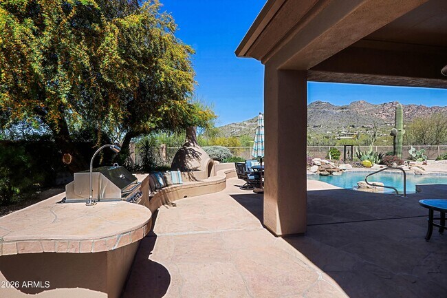 Building Photo - 6280 E Amber Sun Dr