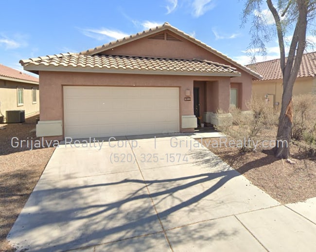 Primary Photo - 3 Bedroom / 2 Bath House in Continental Re...