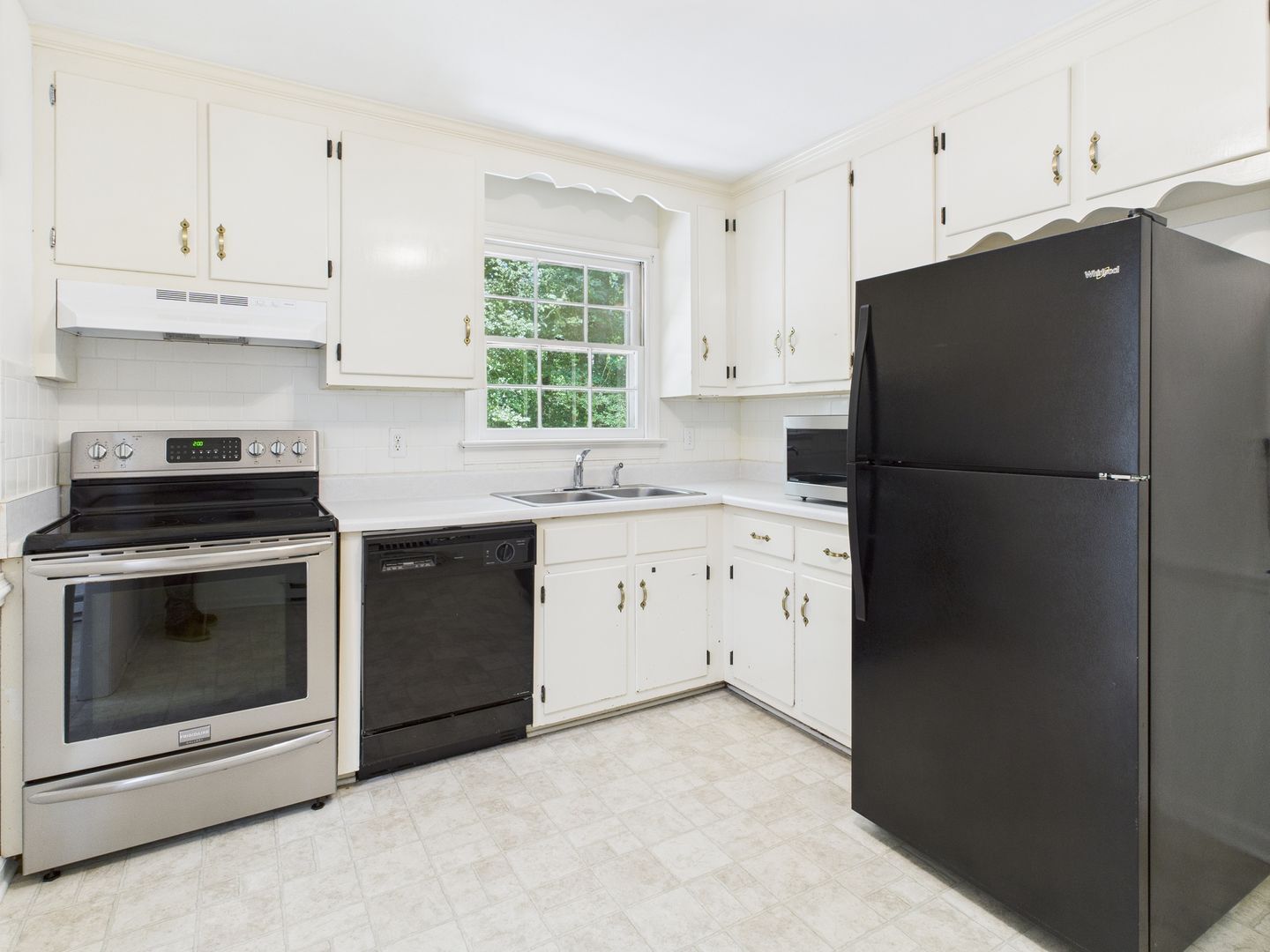 Building Photo - 10202 Seacliff Ln