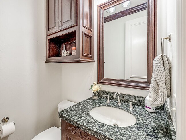 Building Photo - Stunning Luxury Home in East Edmond with a Pool/Jacuzzi + Woody Creek Addition + Theater Room+/5 ...