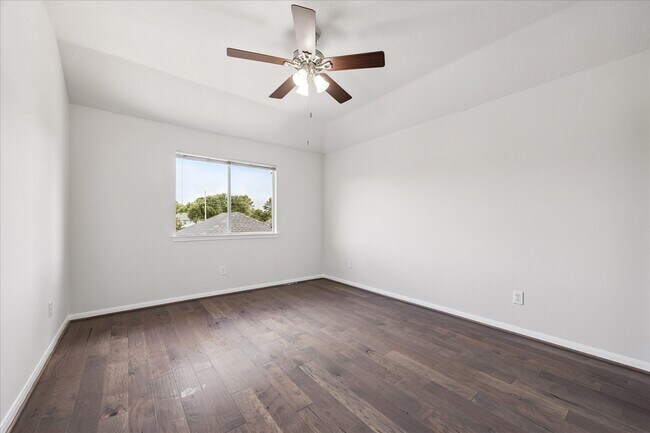 Building Photo - 3214 Trotwood Ln