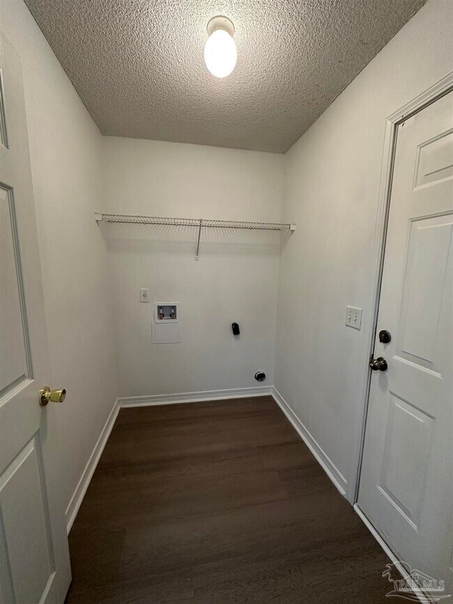 Building Photo - 7959 Cayenne Way