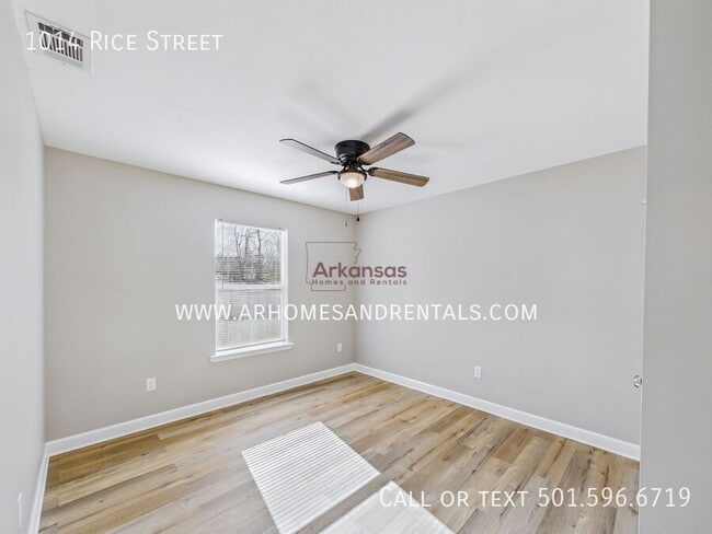 Building Photo - 1014 Rice St