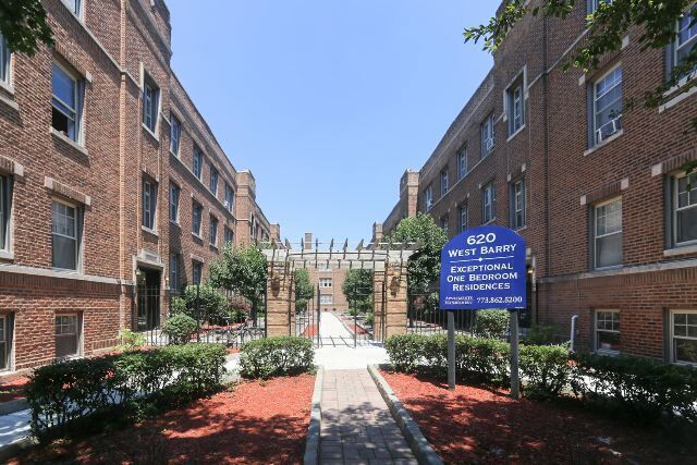 Building Photo - 647 W Barry Ave