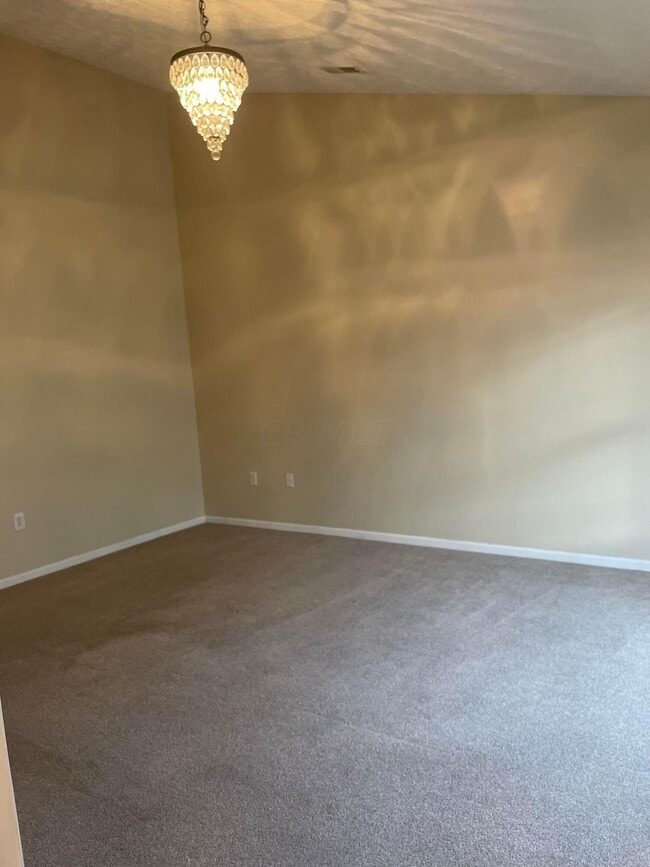 Building Photo - 5967 Canyon Creek Dr