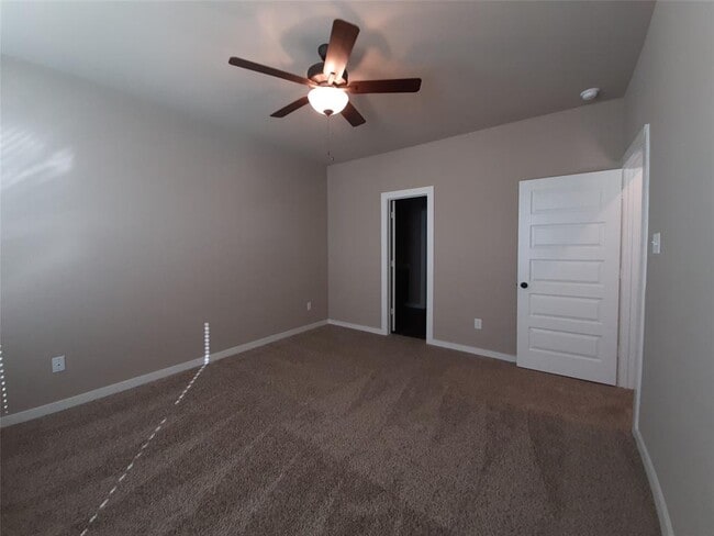 Building Photo - 9815 Grosbeak Ln