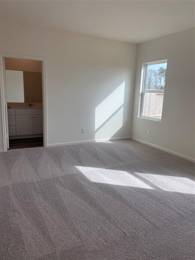 Building Photo - 6186 Emperor Pnes Trl