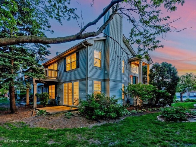 Building Photo - 121 Commons Ct