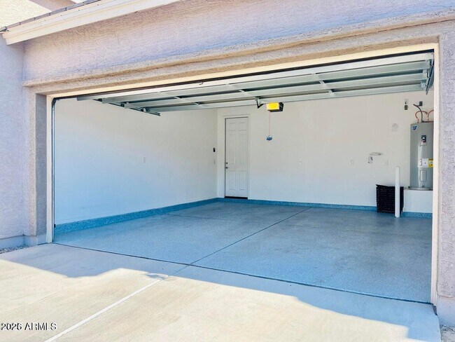Building Photo - 3637 S 57th Ln