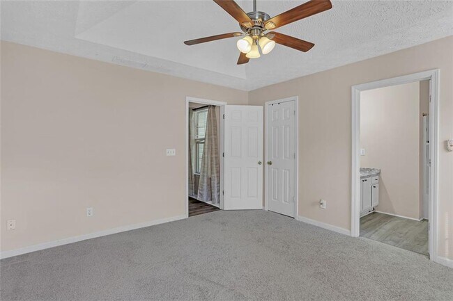 Building Photo - 1315 Sweetwater Ct