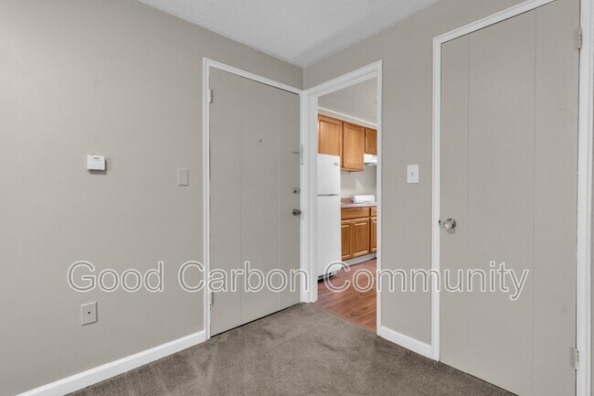 Building Photo - 315 Beattie Ave