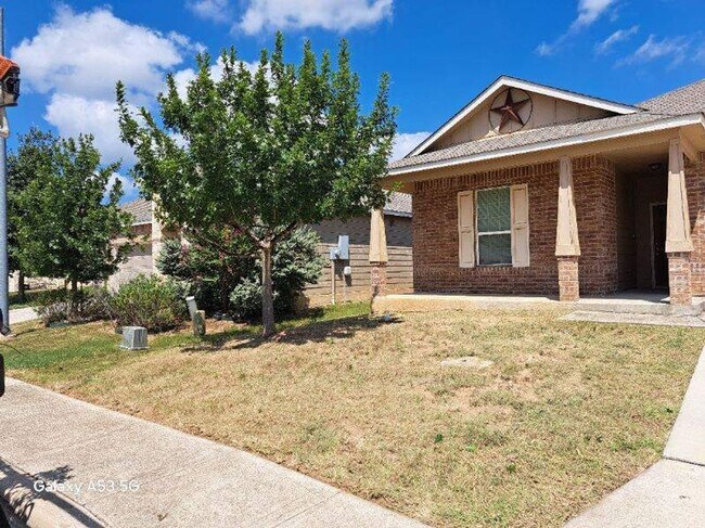 Building Photo - Kensington Ranch II