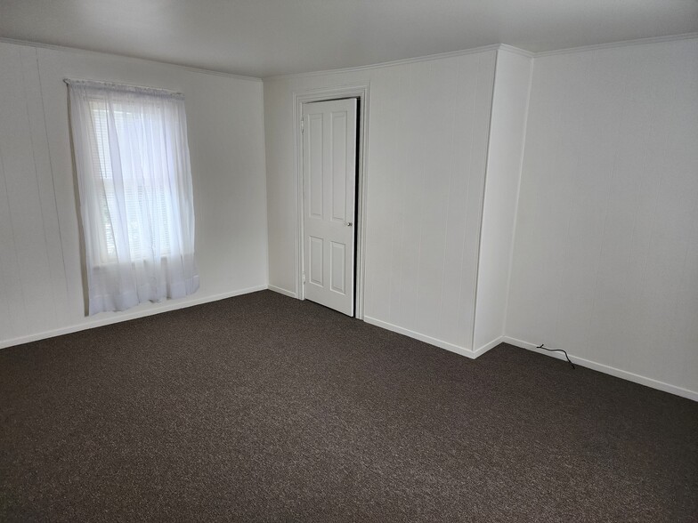 Building Photo - 1636 Philadelphia St