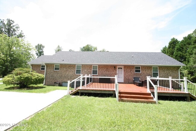 Building Photo - 4032 Northwest Rd
