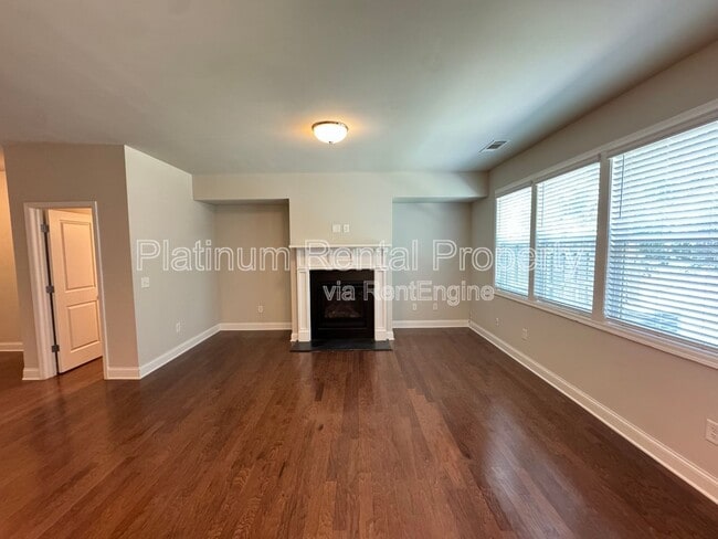 Building Photo - 5473 Cascade Ridge SW