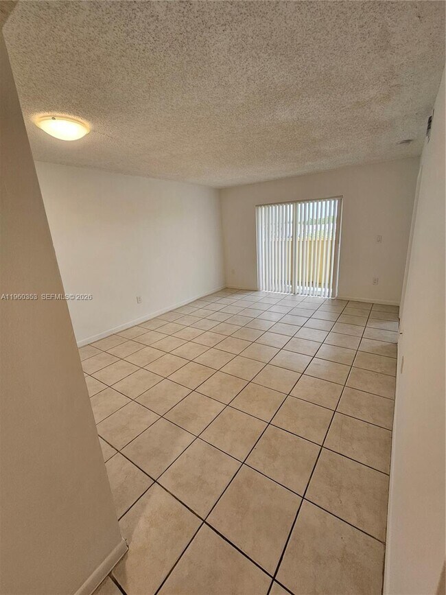 Building Photo - 14951 SW 82nd Ln