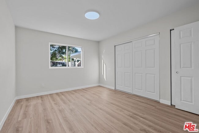 Building Photo - 16855 Donmetz St