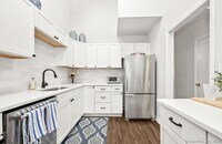 Building Photo - 2437 Bedford St