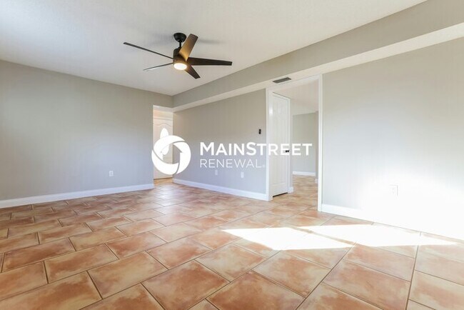 Building Photo - 3 Bedroom Pet-Friendly Home in NORTH PORT, FL with Main Street Renewal