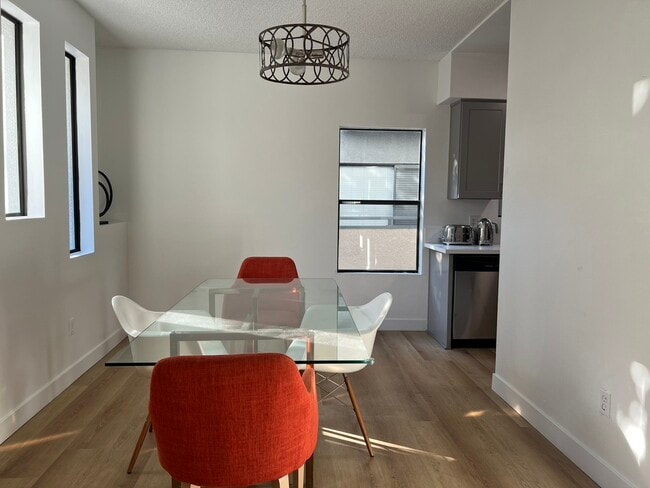 Building Photo - 2584 S Centinela Ave