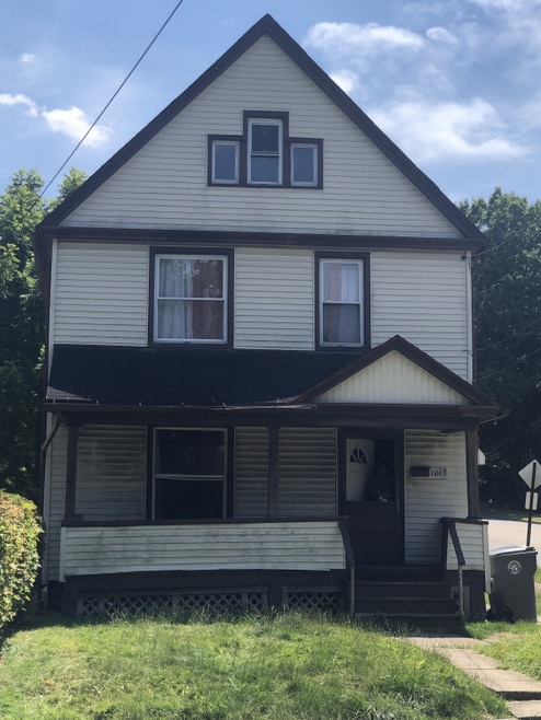 Building Photo - 1065 Orange Ave