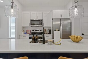 Building Photo - 2511 Whites Creek Pike