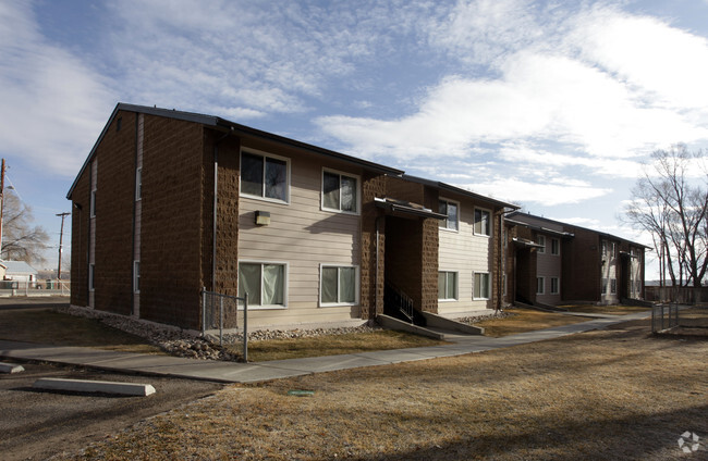 Primary Photo - Milliken Apartments